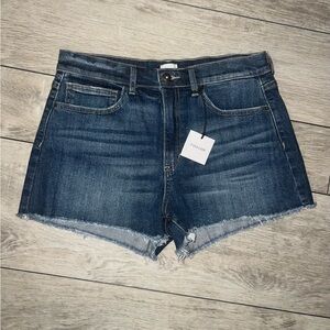 Sneak Peek women’s high rise Jean shorts-size medium